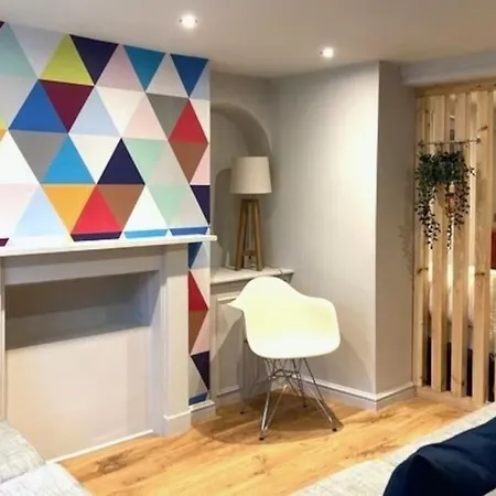 Stylish Studio In Clifton Village Будинок відпочинку *